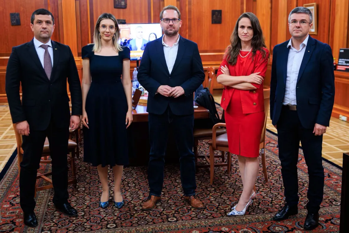 Ședință crucială pentru viitorul politic al lui Dominic Fritz. Liderii USR discută astăzi situația primarului Timișoarei
