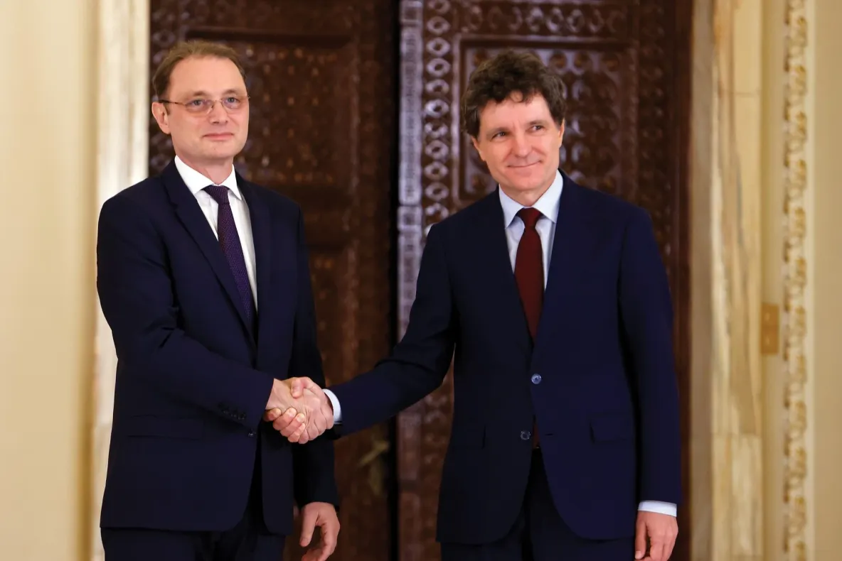 Nicușor Dan ia în calcul alegerile anticipate dacă Guvernul Luca Niculescu nu primește votul Parlamentului