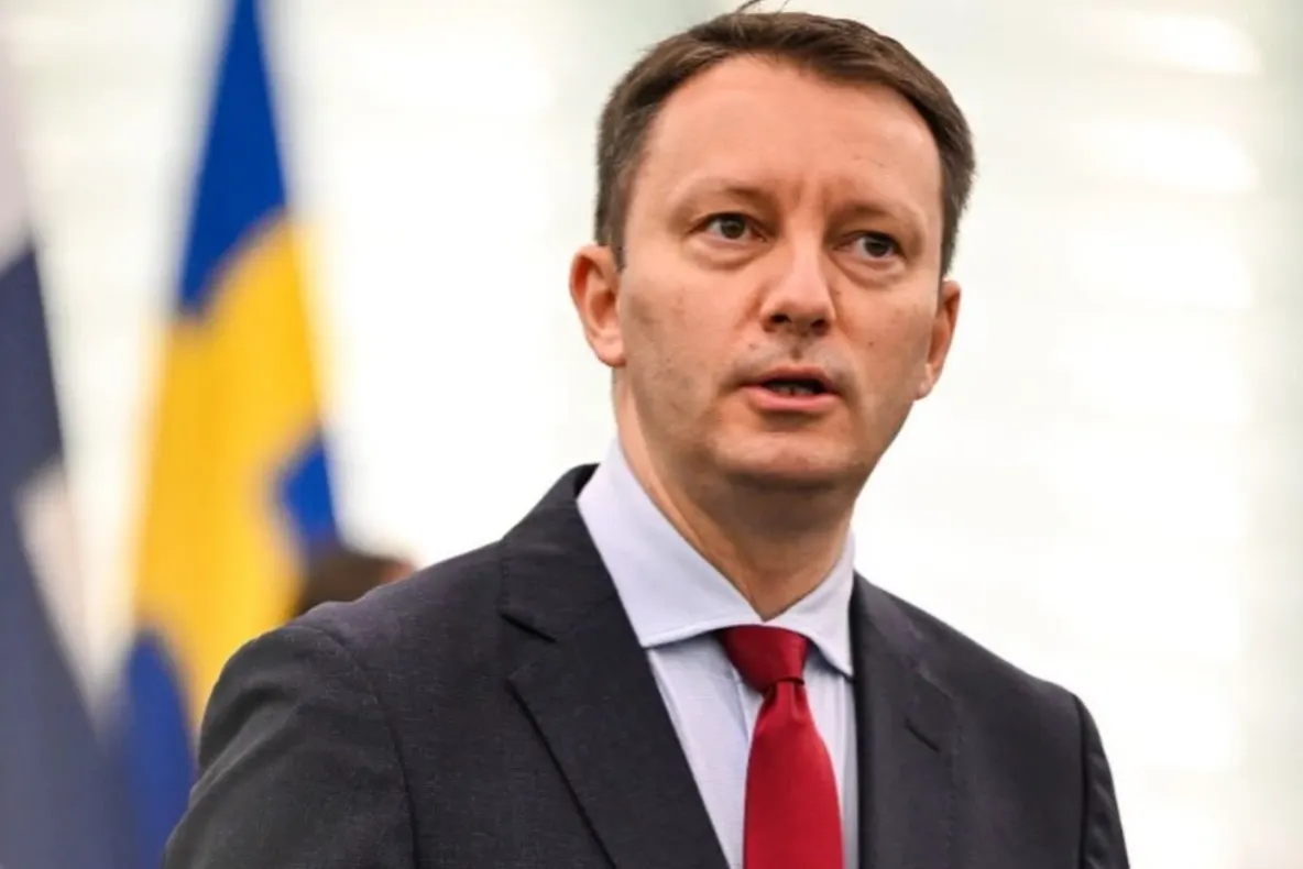 Siegfried Mureșan compară nominalizările PSD cu propunerile PNL pentru Guvernul Niculescu