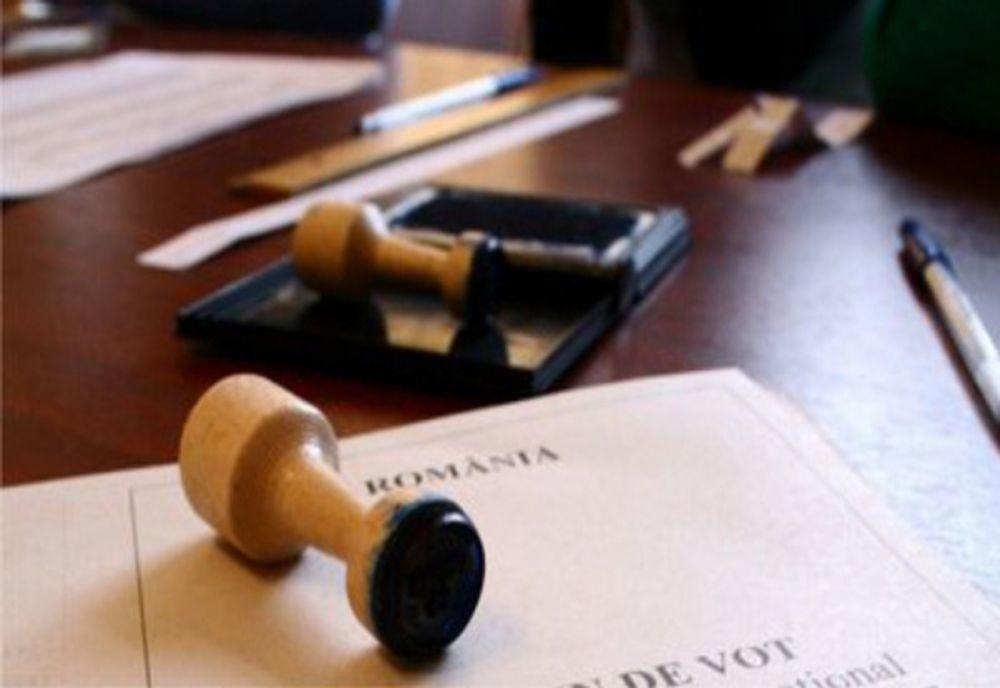 Reguli noi la vot: Alegătorii cu vârsta de peste 65 de ani și cei cu boli cronice vor avea prioritate