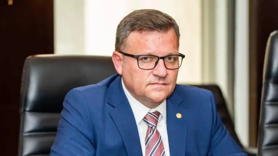Marius Budăi l-a pus la zid pe Ilie Bolojan după un an de mandat: „Mitul salvatorului s-a prăbușit. Românii trăiesc tot mai greu”