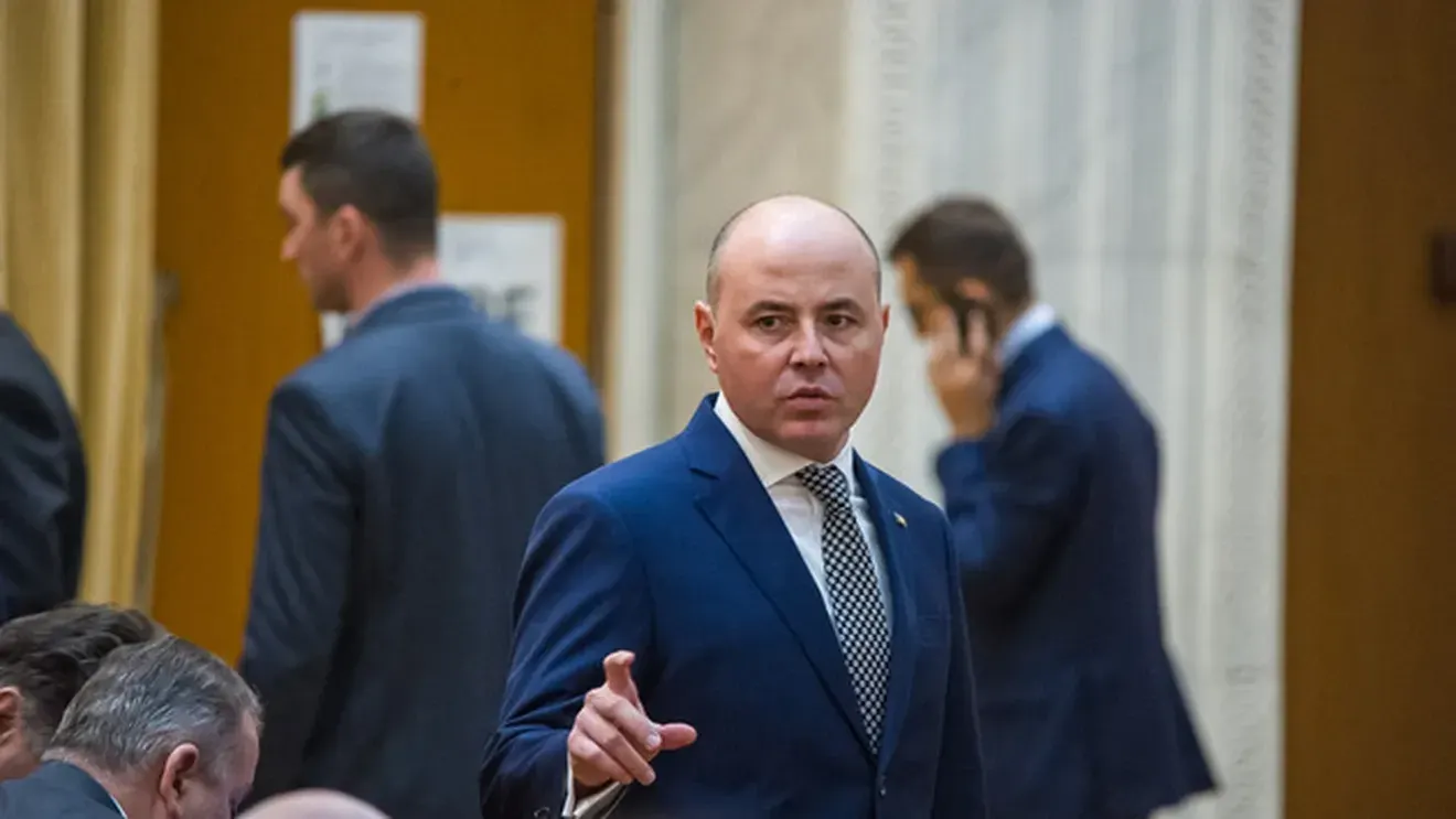Oamenii lui Bolojan sar la Nicușor Dan, după ce PSD a făcut apel pentru formarea unei majorități parlamentare