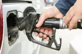 Ministerul Finanţelor reduce cu 25% acciza la motorină în prima jumătate a lunii septembrie