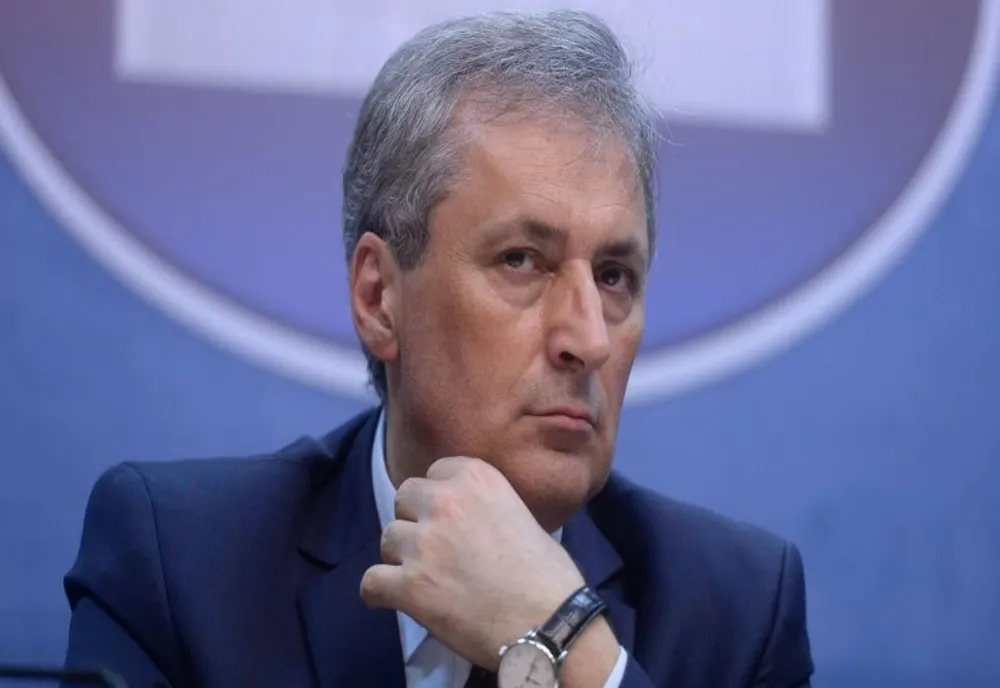 PER cere demisia lui Vela: ”Clanurile interlope au parte de tratamente preferențiale”