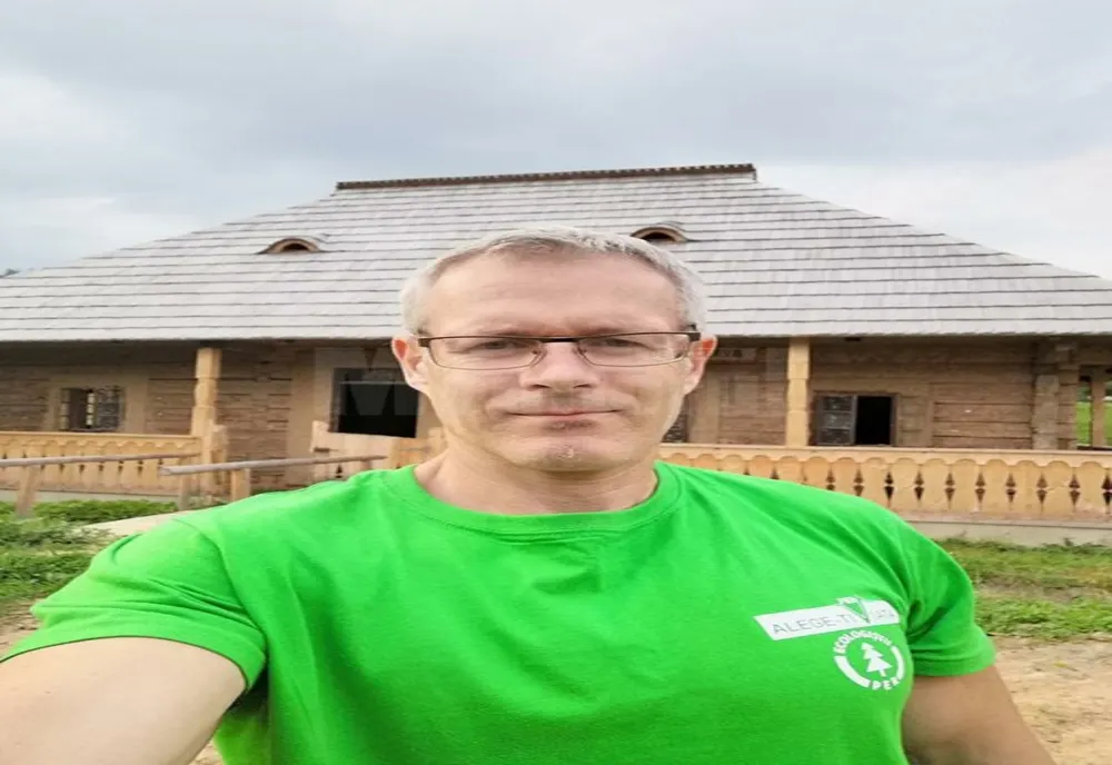 Un francez stabilit de 15 ani în România, Pascal Garnier, candidează din partea Partidului Ecologist