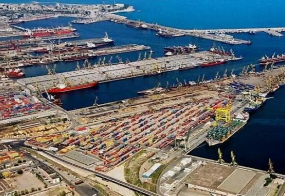 PER: Din cauza razboiului, în Portul Constanta există un blocaj inclusiv pentru importatorii români, obligati sa mearga la Istanbul sau Pireu