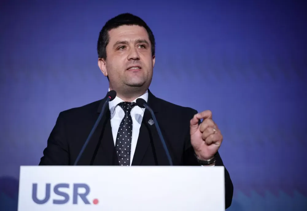  Radu Miruţă: Credeţi că n-am putea să-i răspundem PSD-ului că, dacă e să facem concurs de bube în cap, cine are mai multe...