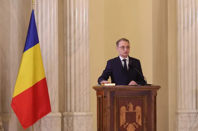 Luca Niculescu a vorbit la telefon cu premierul Republicii Moldova, în seara învestirii. Urmează o vizită la Chișinău