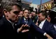 Emmanuel Macron, atacat cu roșii, la doar 3 zile după ce a fost reales în funcția de președinte al Franței 